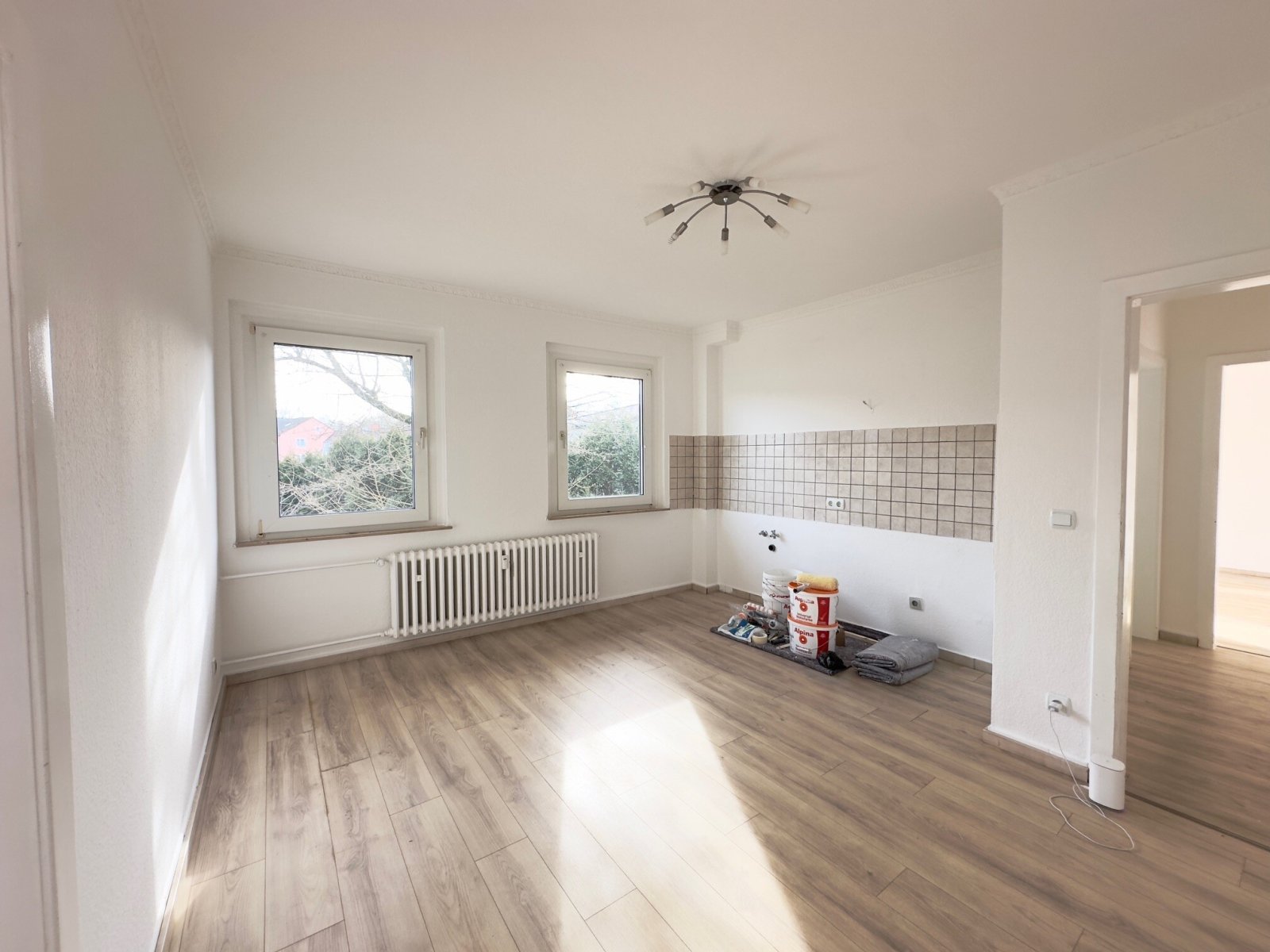 2.5- Zimmer-Mietwohnung mit Balkon und Gartenmitbenutzung