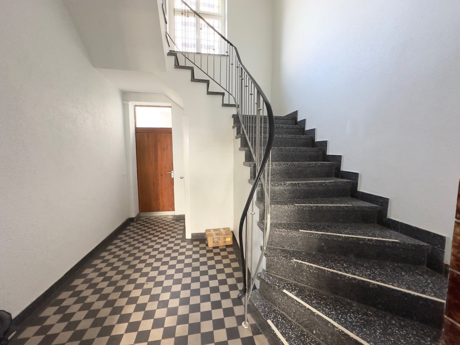 Helle 3.5-Zimmer Wohnung mitten in Essen-Frohnhausen