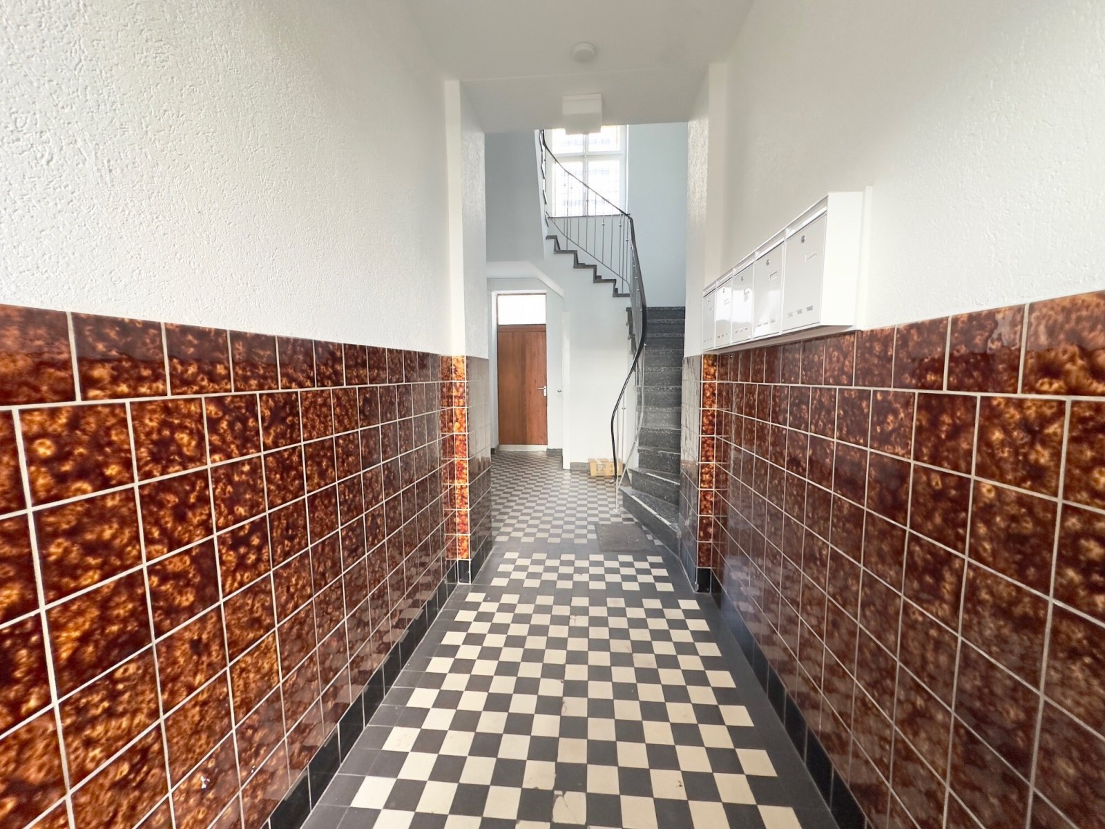 Helle 3.5-Zimmer Wohnung mitten in Essen-Frohnhausen