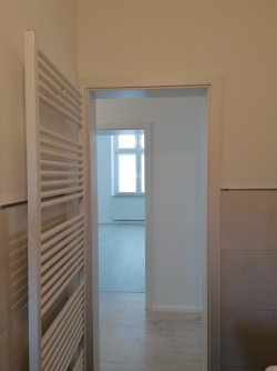 Blick Richtung Flur/ Schlafzimmer Nr. 2 Blick Richtung Flur/ Schlafzimmer Nr. 2