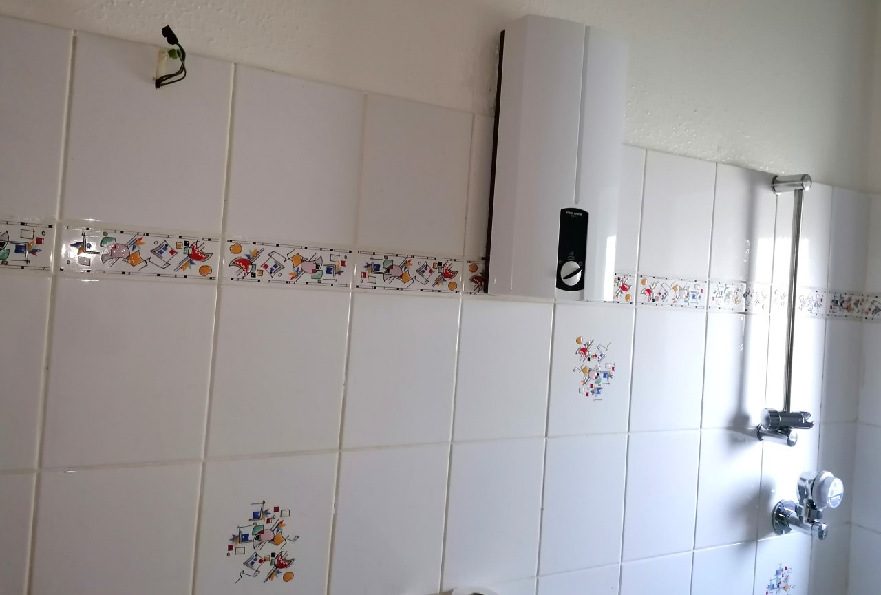 1.OG rechts Bad Fliesen 1.OG rechts Bad Fliesen