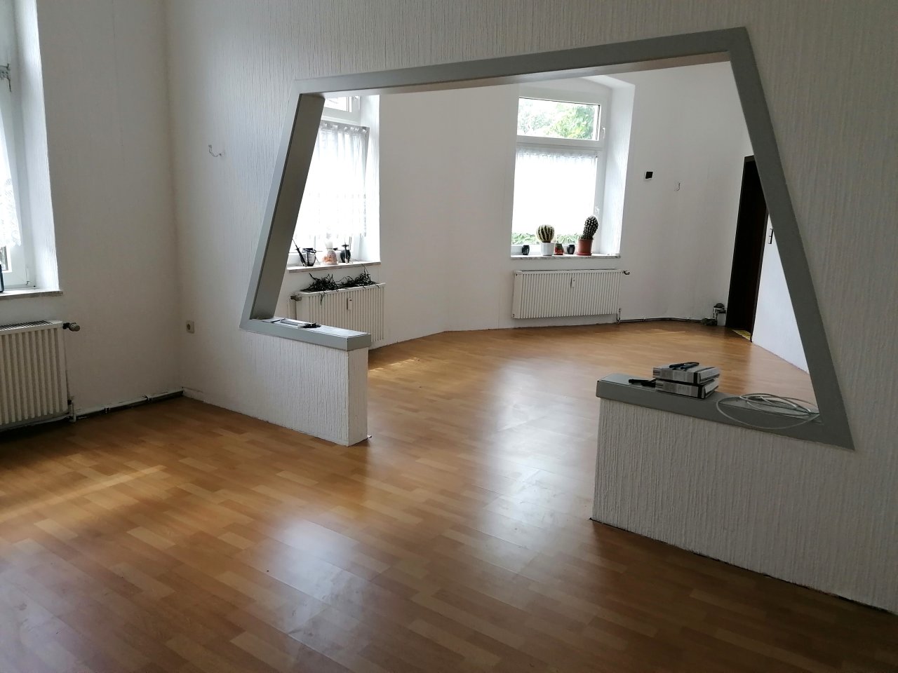 2.OG-rechts Wohn-/ Esszimmer 2.OG-rechts Wohn-/ Esszimmer