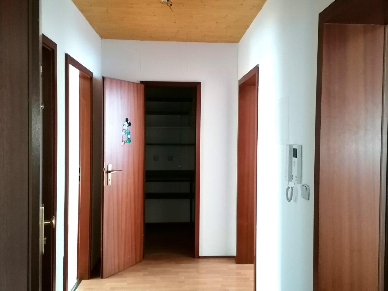 Wohnung 1.OG-rechts Blick vom Flur Wohnung 1.OG-rechts Blick vom Flur