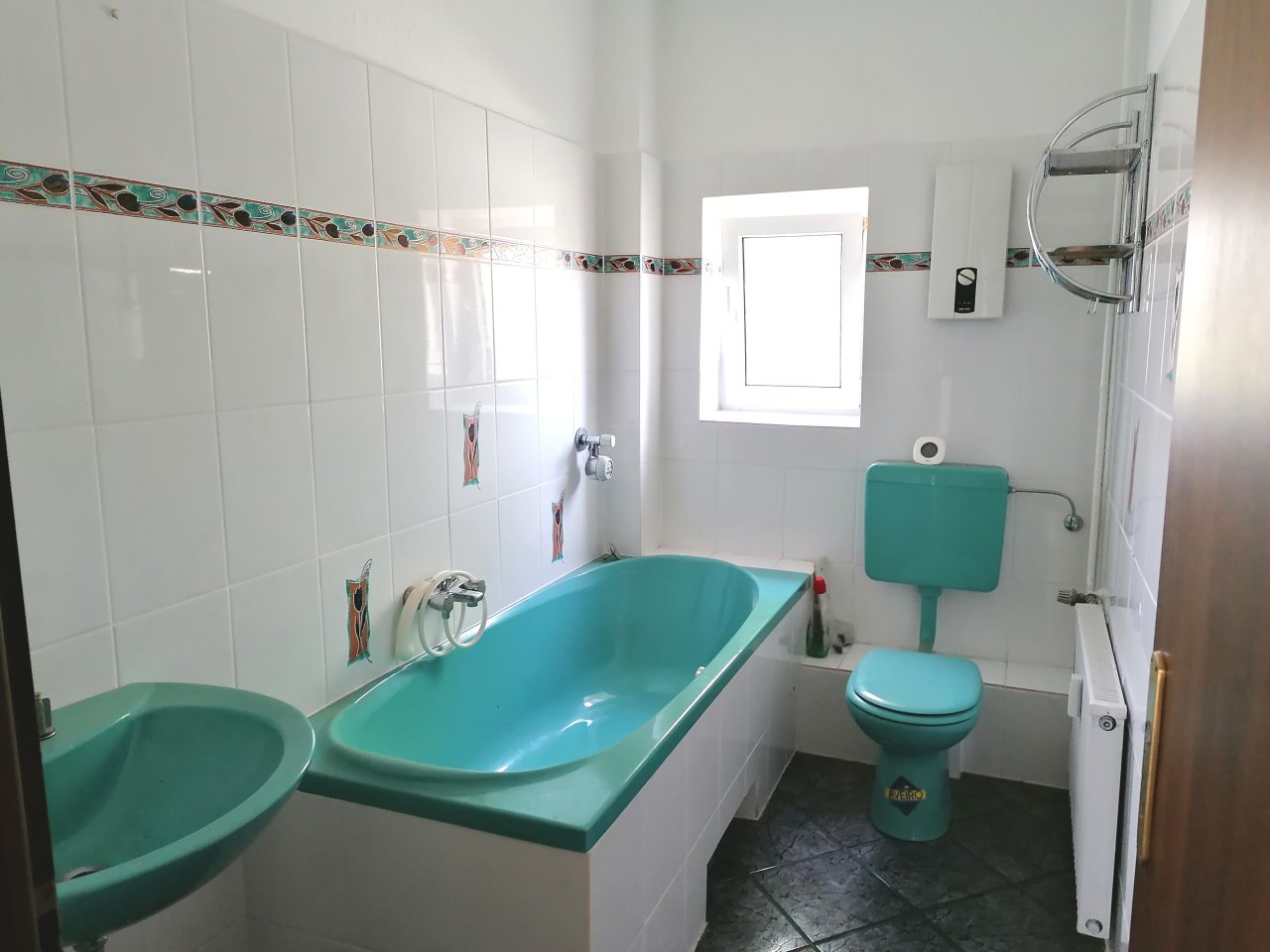2.OG-rechts Badezimmer 2.OG-rechts Badezimmer