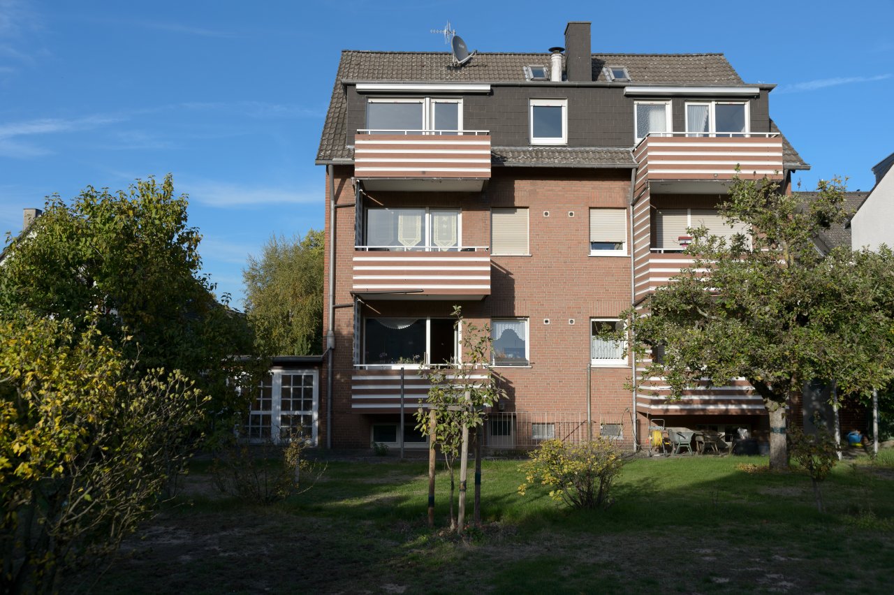 Hintere Hausfrontansicht Hintere Hausfrontansicht