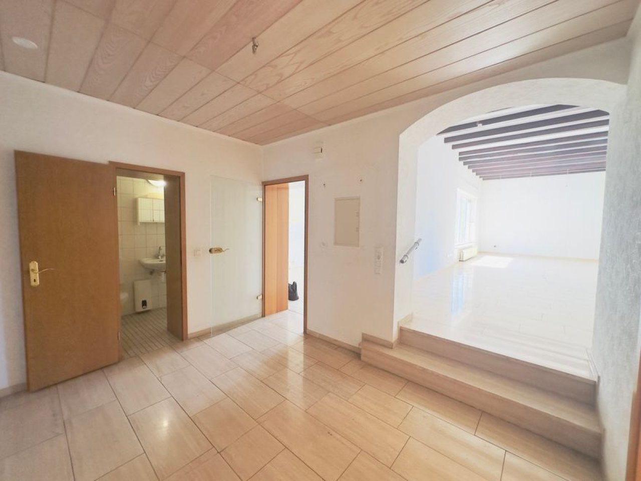 Blick vom Badezimmer Nr. 1 aus Blick vom Badezimmer Nr. 1 aus